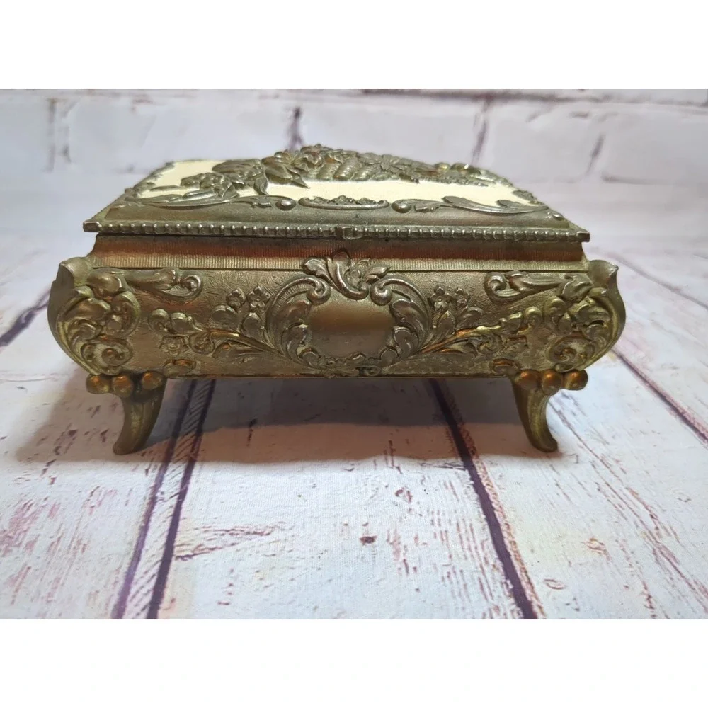 Vtg.‎ Ornate Metal Footed Jewelry Casket Box Made In Japan